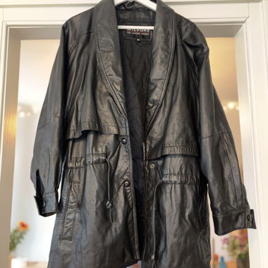 Cappotto in pelle nero
