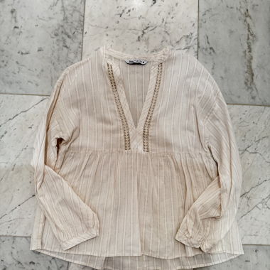 ZARA weisse Bluse mit Glitzernaht