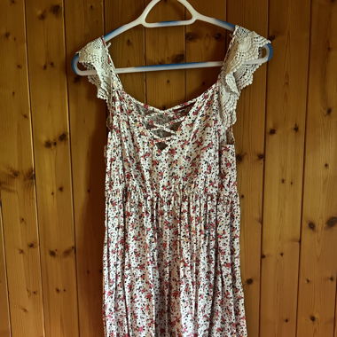 Blumen-Sommerkleid