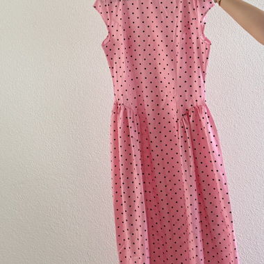 Abito rosa a pois