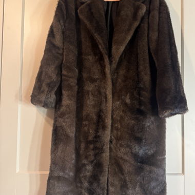 Cappotto in ecopelliccia