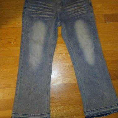 Jeans a zampa
