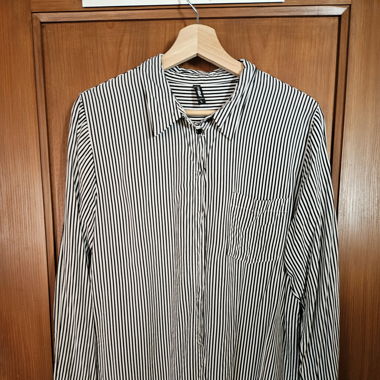 Schwarz/Weiss gestreifte Bluse