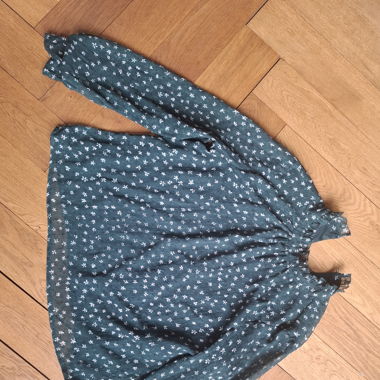 Grüne Bluse