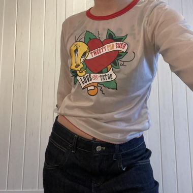 Vintage 90s Tweetie longsleeve