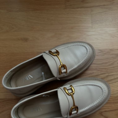 Mocassins beige Zara
