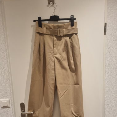 Beige Hose