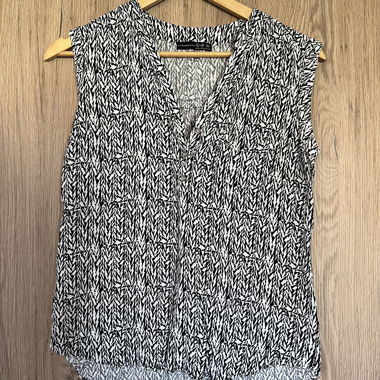 Top / Blouse 