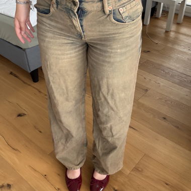 Jeans marron à jambe droite