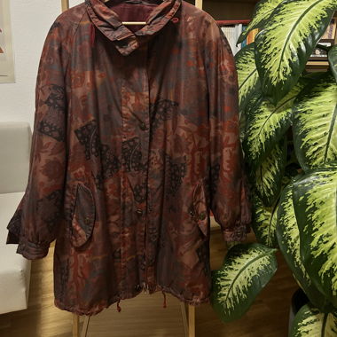 Bunte Vintage-Frühlingsjacke