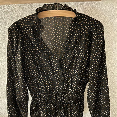 Adorable blouse à pois