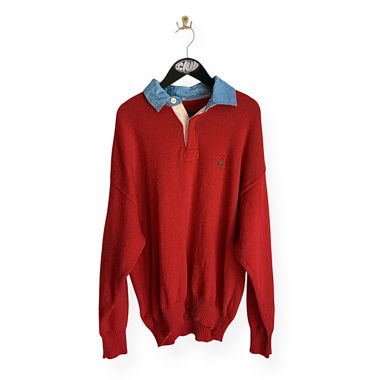 Pull rouge col denim