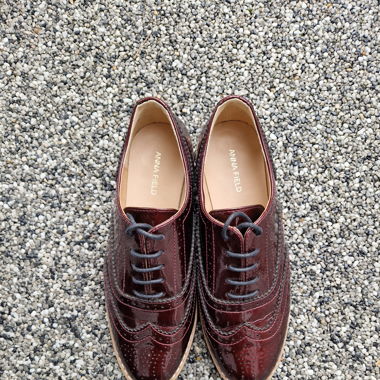 Lackleder-Schnürschuh, bordeaux