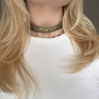 Collier stylé à motifs