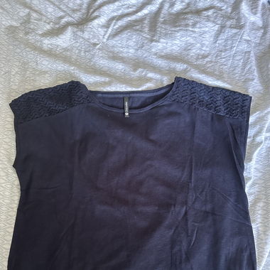 T-shirt dunkelblau