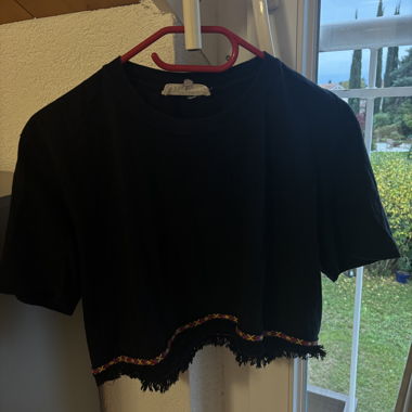 Cute black t-shirt 