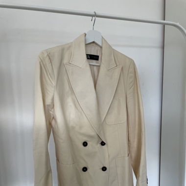 Cream fitted Zara Blazer size medium