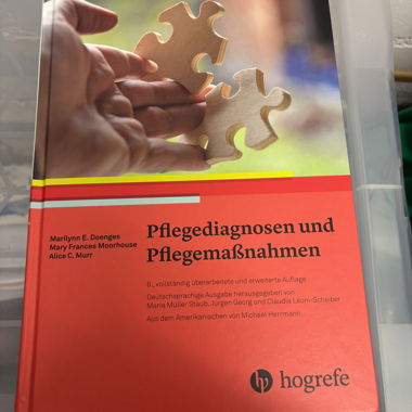 Textbook Nursing Diagnosis & Nursing Interventions