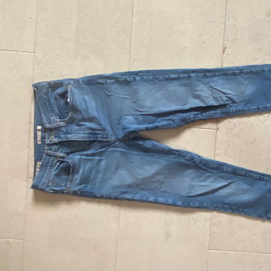 Levis Jeans ("Mom Jeans"), (Grösse 27, EU: 36)