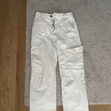 Stradivarius Cargo Hose Beige