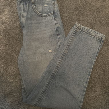 hellblaue Jeans