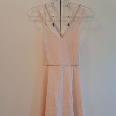 Robe à petites bretelles