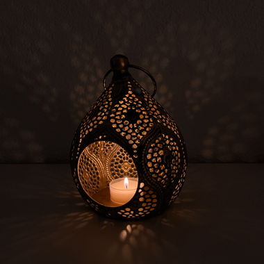 Beautiful Oriental Candle Holder