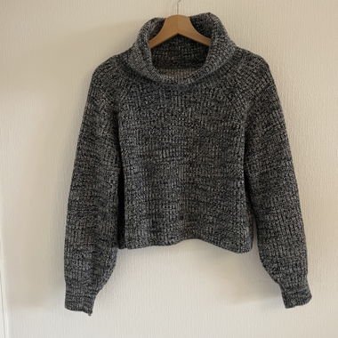 Black and white knit