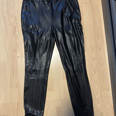 Black faux-leather leggings