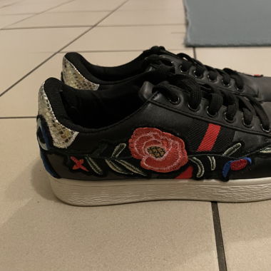 Baskets tennis sneakers brodées noires 38