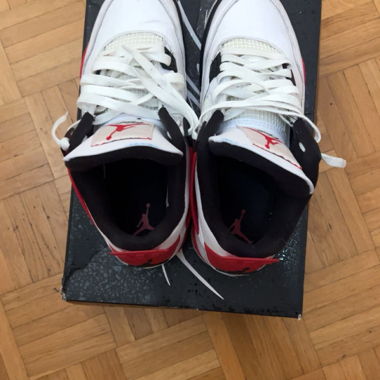 Jordan 4