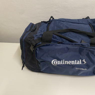 Travel duffel bag