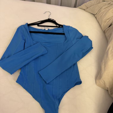 Blauer Body