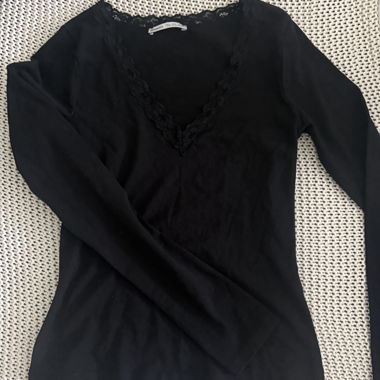 Bershka schwarzes Spitzenoberteil