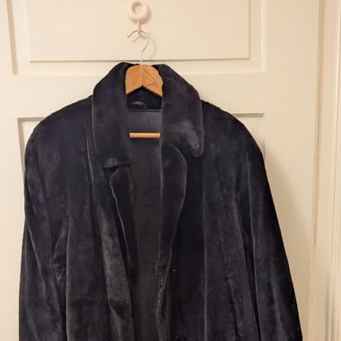 Fur black coat - Pelz schwarzer mantel