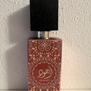 Profumo Lattafa Ajwad Pink to Pink