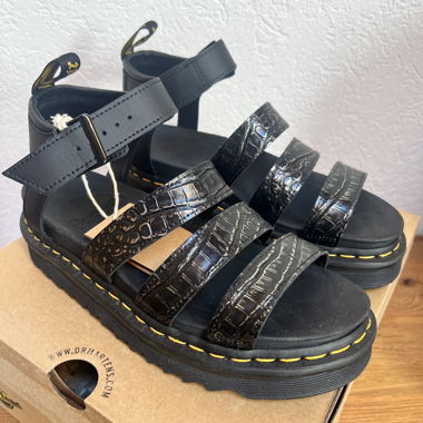 Dr. Martens Sandalen