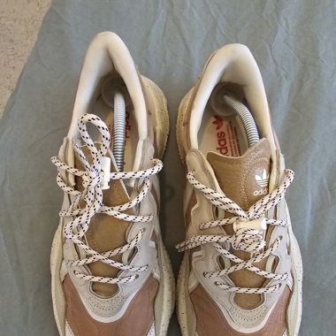 Chaussure Adidas Ozweego