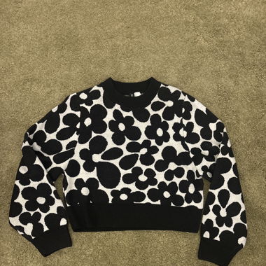 Pullover mit Blumenmuster