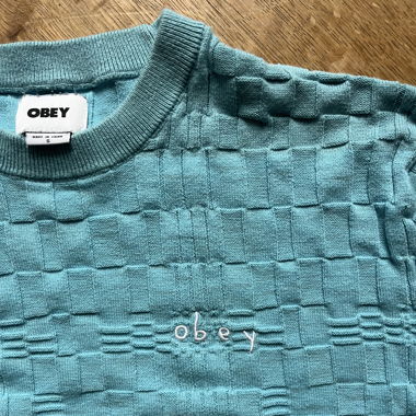 Obey Pullover