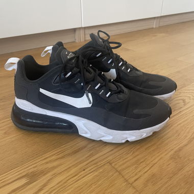 Nike Air Max 270 React nero