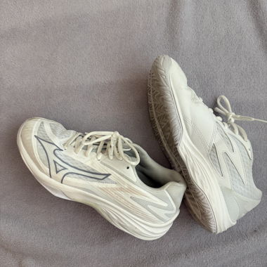 Mizuno Sports Shoes