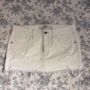 Mini-jupe blanche Y2K Abercrombie