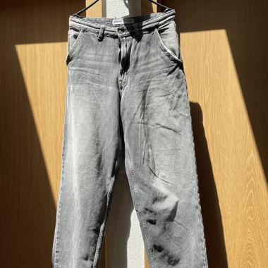 jeans gris