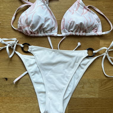 Ensemble bikini blanc-rose