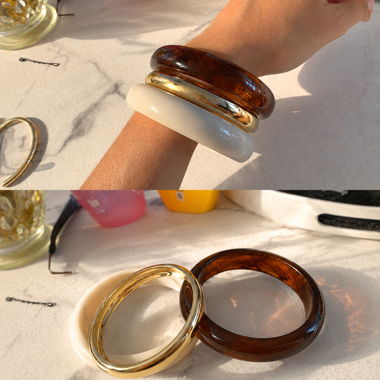 Lot de trois bracelets rigides