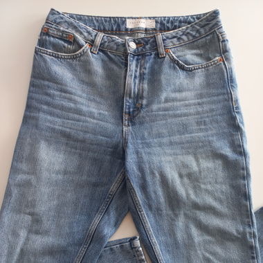 Topshop Mom Jeans - W28