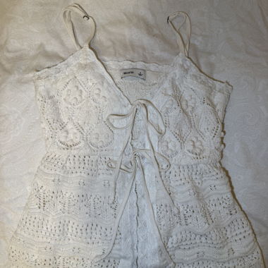 Top in pizzo all'uncinetto bianco di Hollister