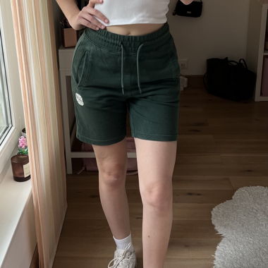H&M grüner Short