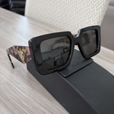 Occhiali da sole Prada SPR 23Y